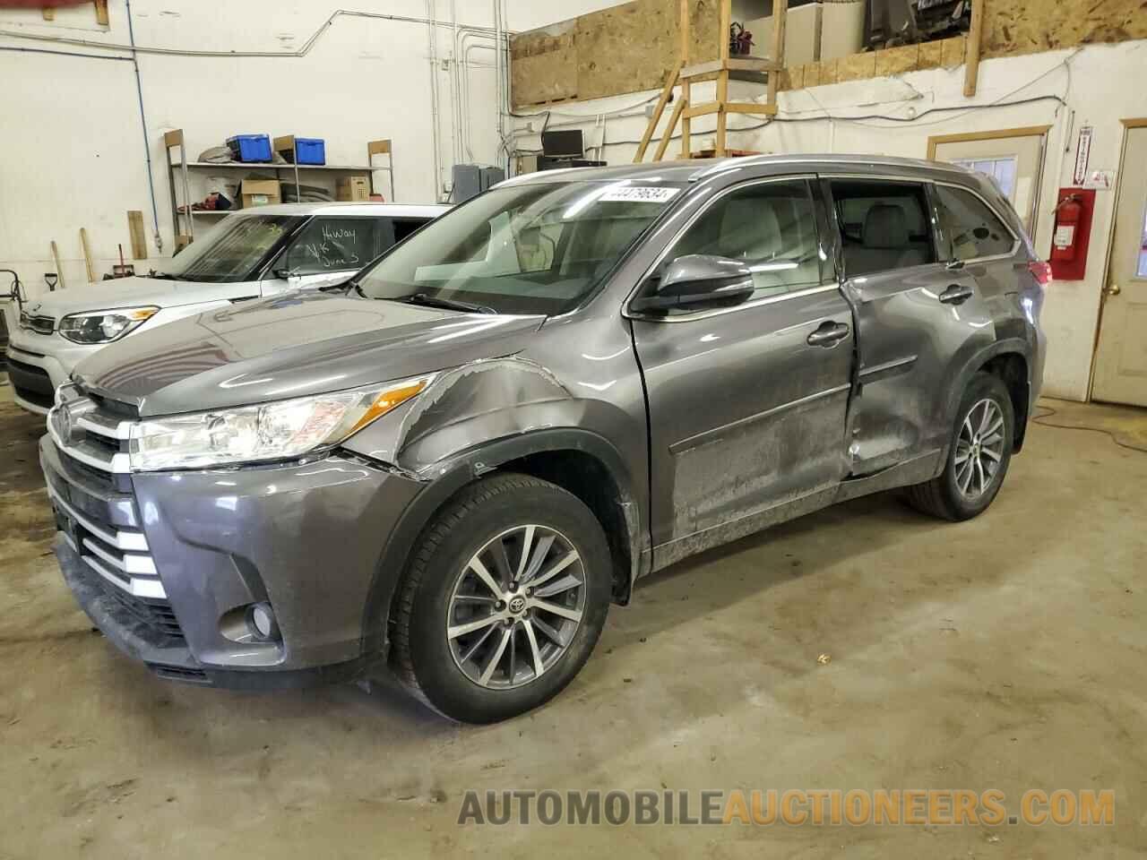 5TDJZRFH7HS455982 TOYOTA HIGHLANDER 2017