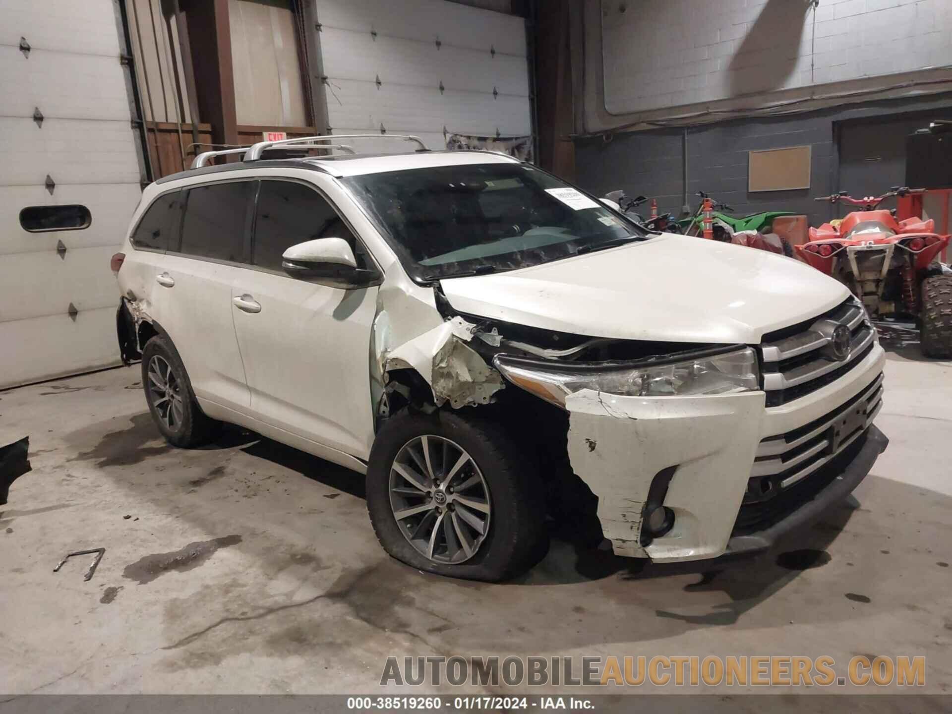 5TDJZRFH7HS513427 TOYOTA HIGHLANDER 2017