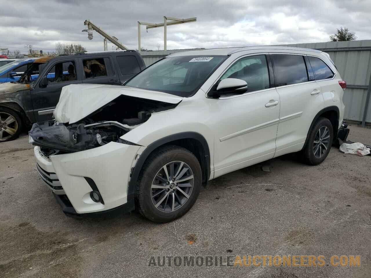 5TDJZRFH7HS520300 TOYOTA HIGHLANDER 2017