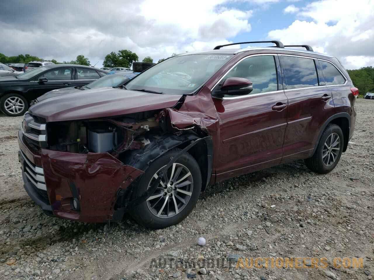 5TDJZRFH7JS498675 TOYOTA HIGHLANDER 2018