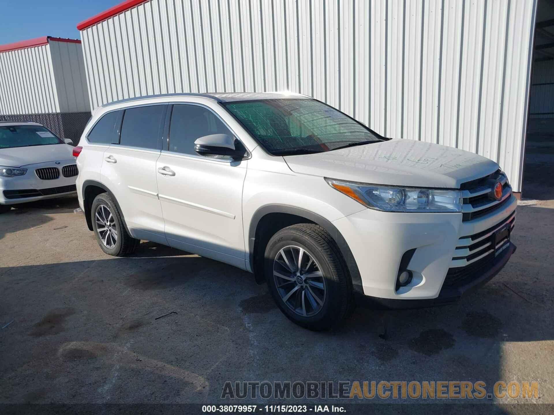 5TDJZRFH7JS523574 TOYOTA HIGHLANDER 2018