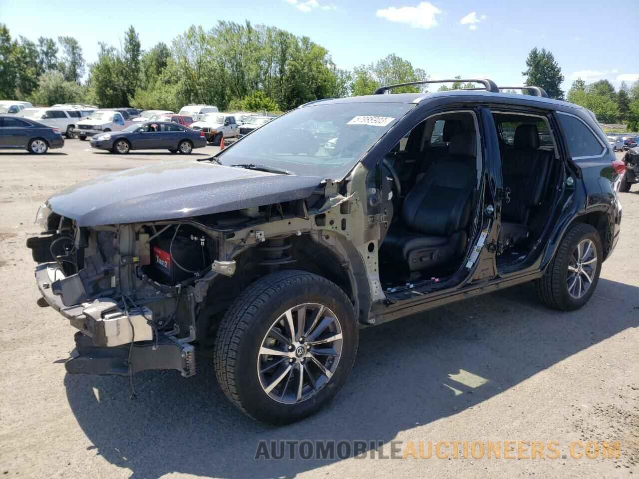 5TDJZRFH7JS533294 TOYOTA HIGHLANDER 2018