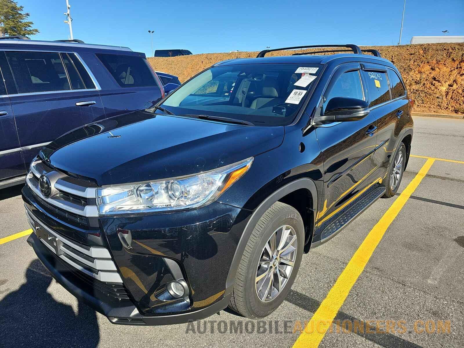 5TDJZRFH7JS540214 Toyota Highlander 2018