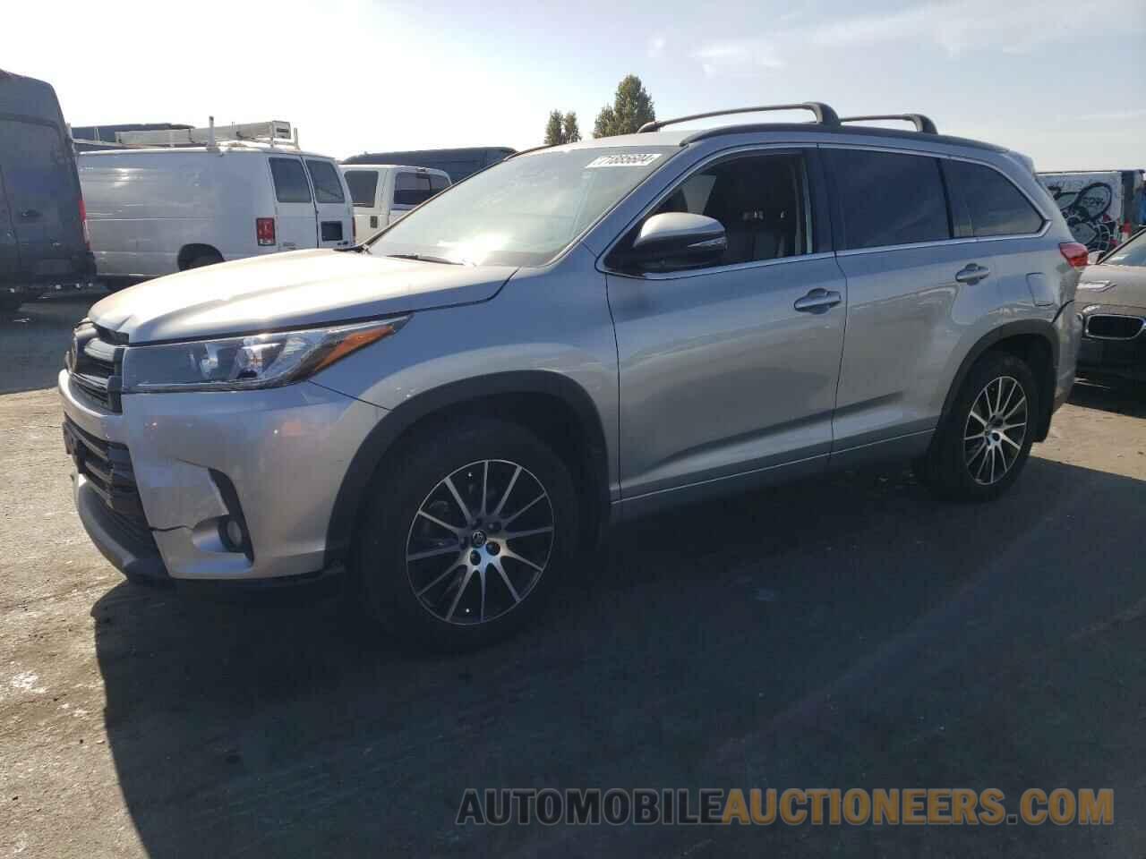 5TDJZRFH7JS562441 TOYOTA HIGHLANDER 2018