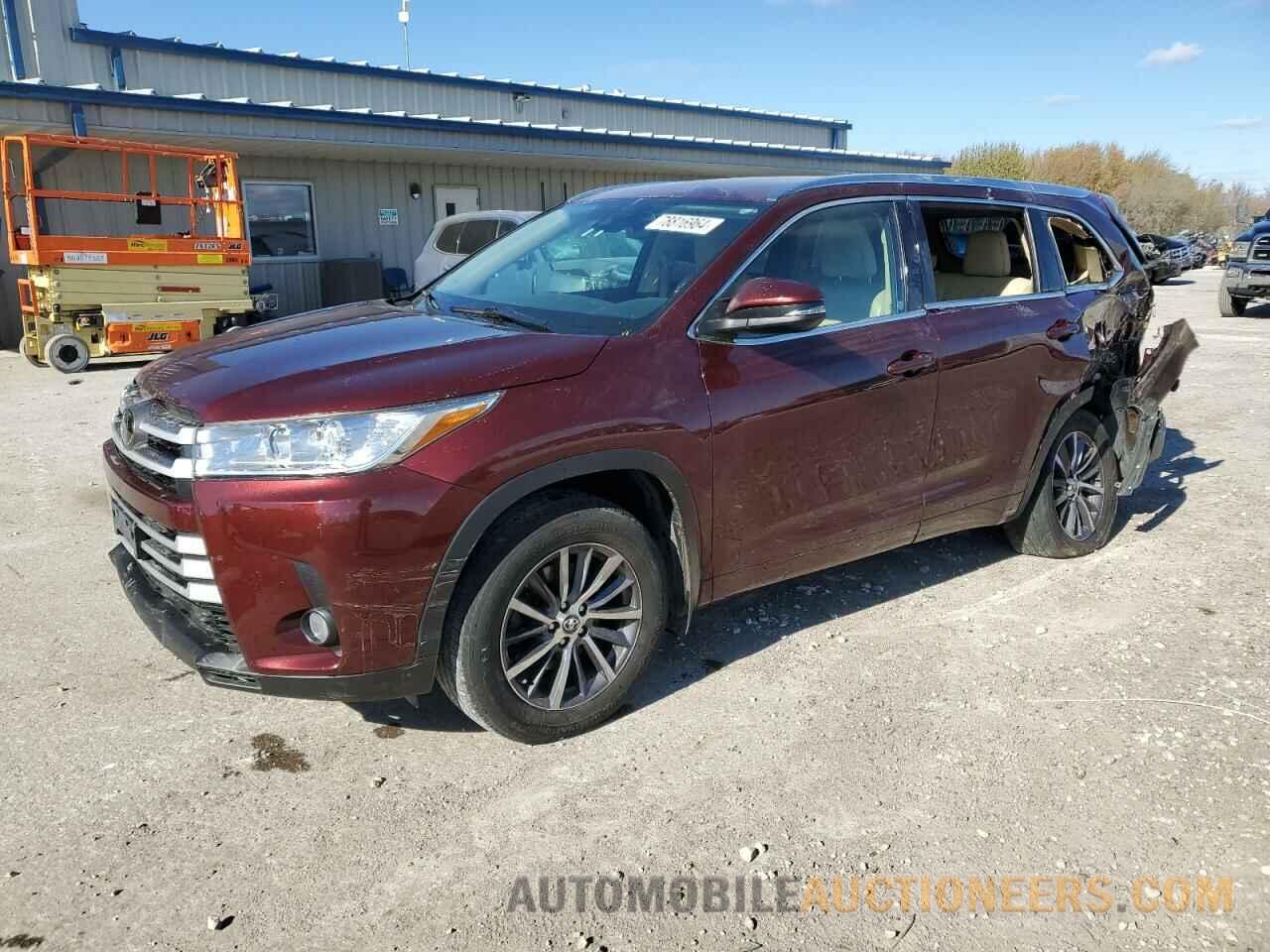 5TDJZRFH7JS843199 TOYOTA HIGHLANDER 2018