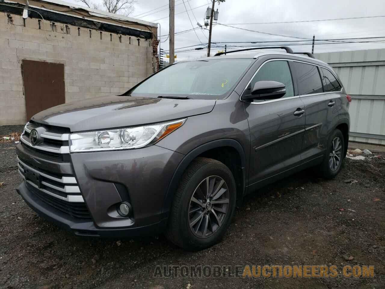 5TDJZRFH7KS562599 TOYOTA HIGHLANDER 2019