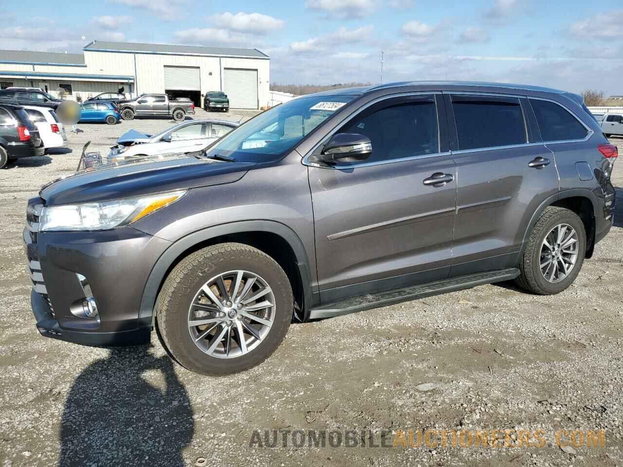 5TDJZRFH7KS574087 TOYOTA HIGHLANDER 2019