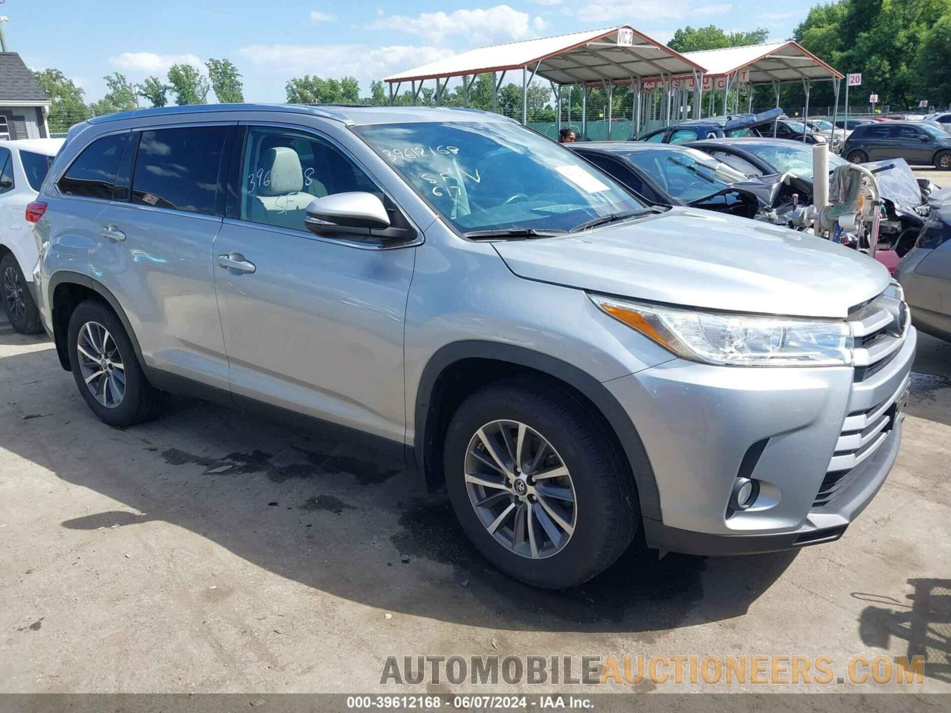 5TDJZRFH7KS586014 TOYOTA HIGHLANDER 2019