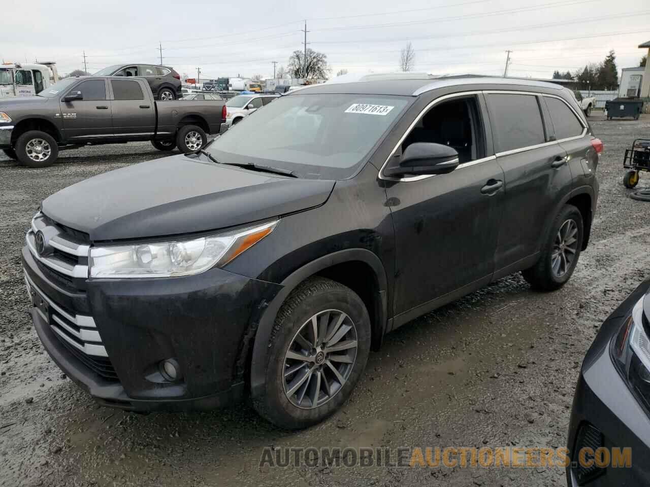 5TDJZRFH7KS588779 TOYOTA HIGHLANDER 2019