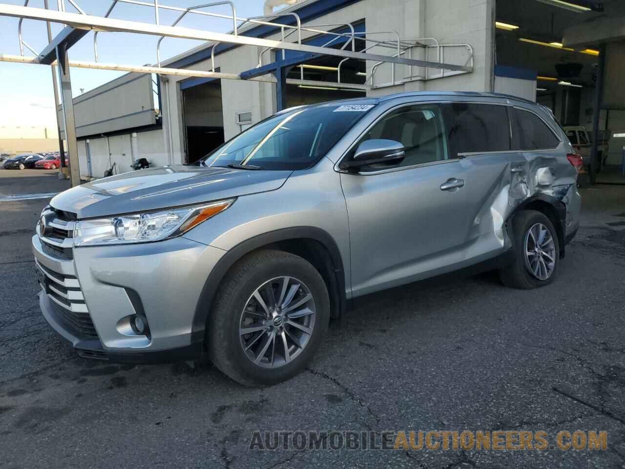 5TDJZRFH7KS593951 TOYOTA HIGHLANDER 2019