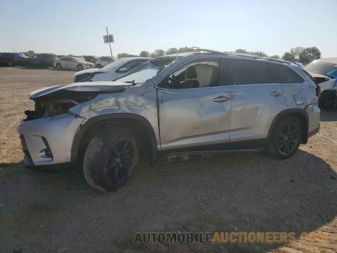 5TDJZRFH7KS602275 TOYOTA HIGHLANDER 2019