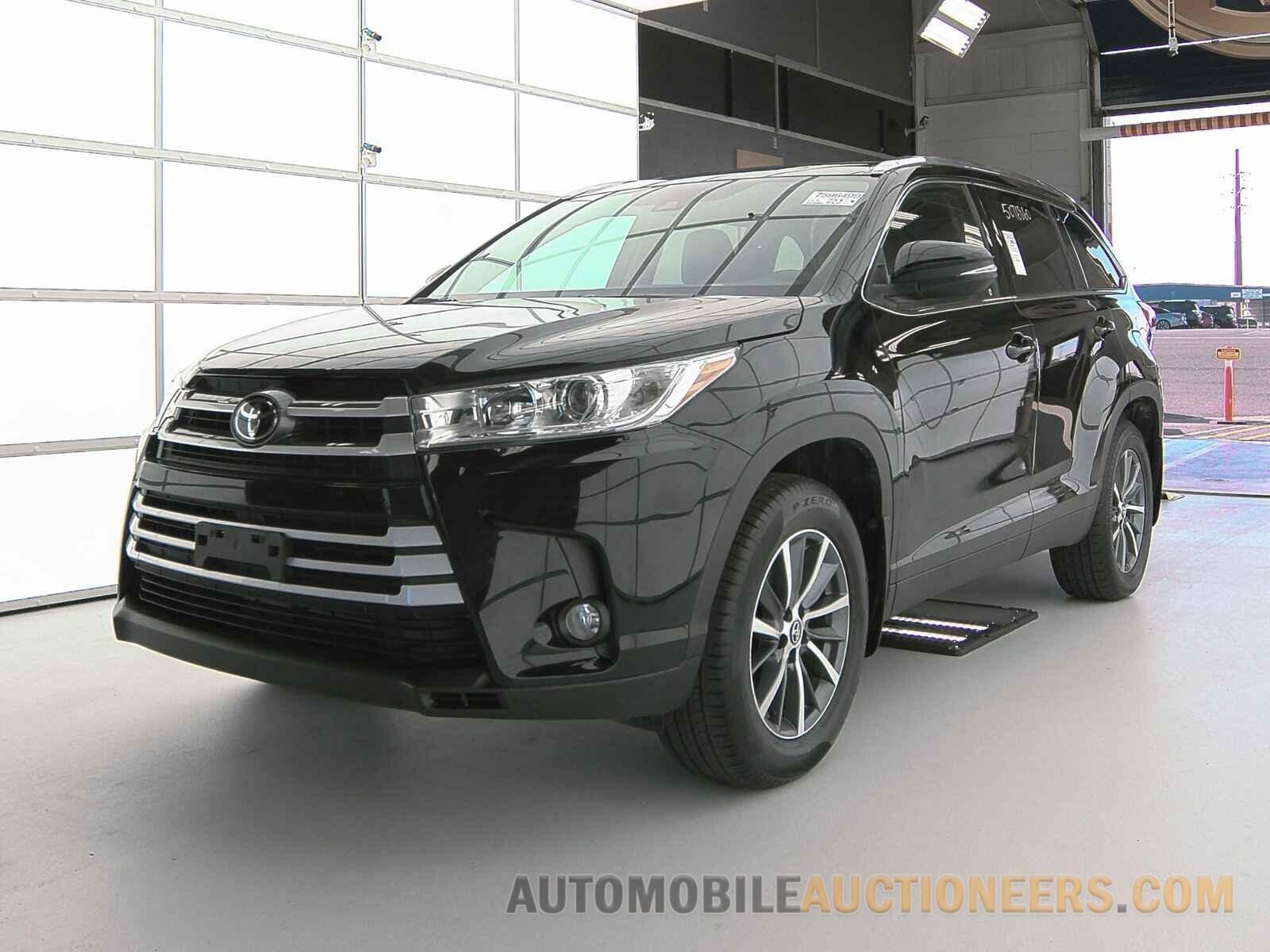 5TDJZRFH7KS612756 Toyota Highlander 2019