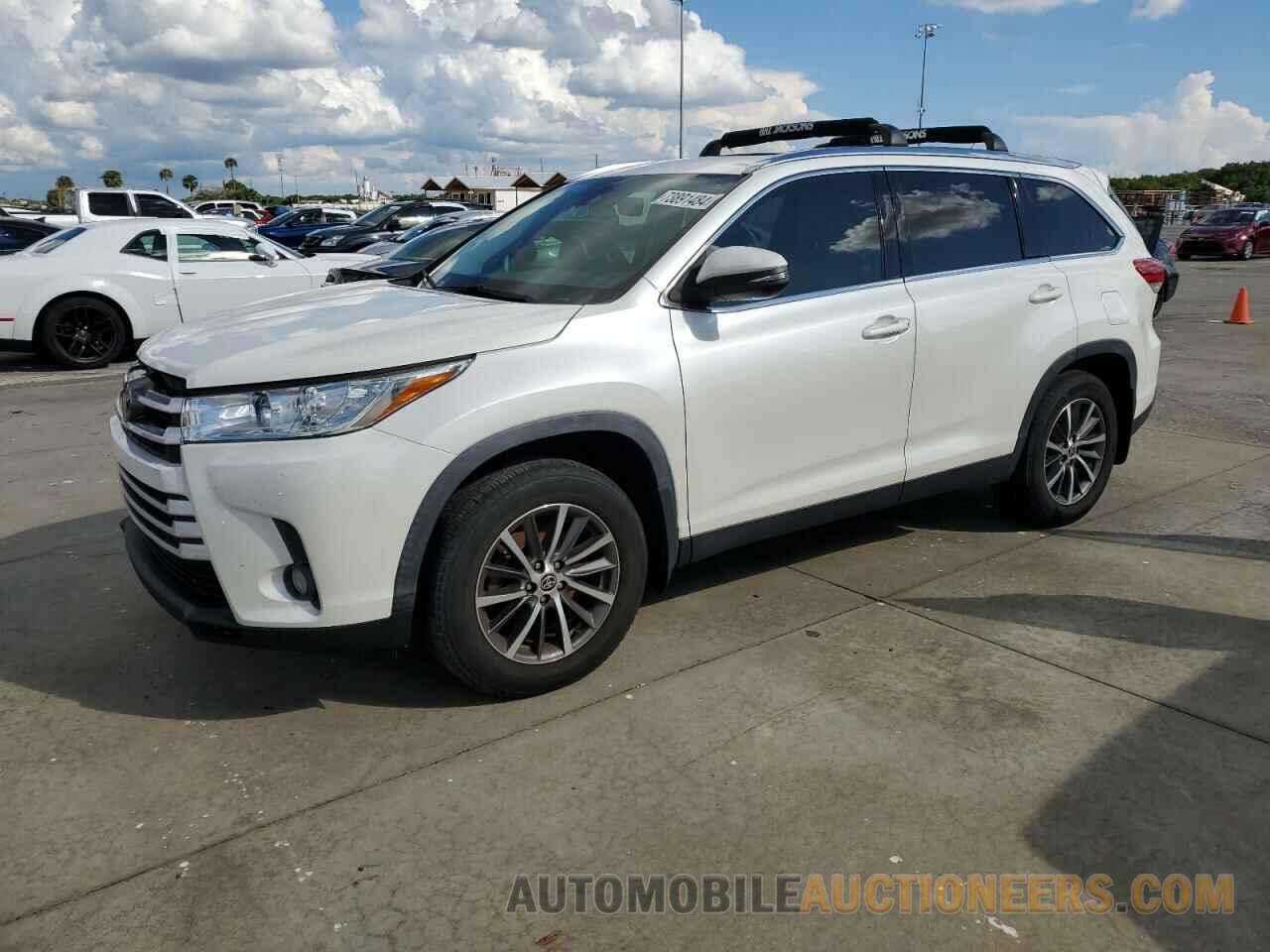 5TDJZRFH7KS627872 TOYOTA HIGHLANDER 2019