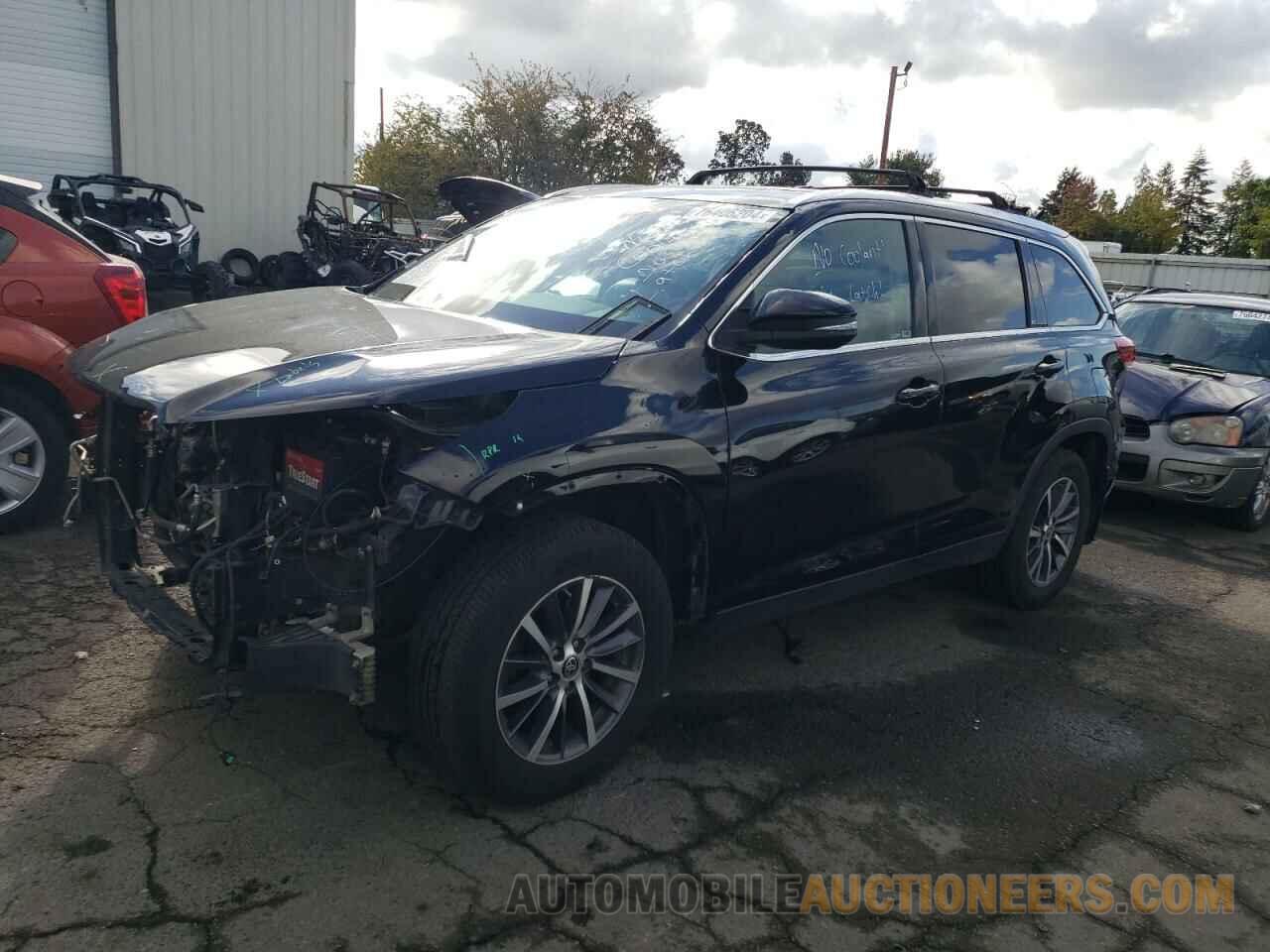 5TDJZRFH7KS745744 TOYOTA HIGHLANDER 2019