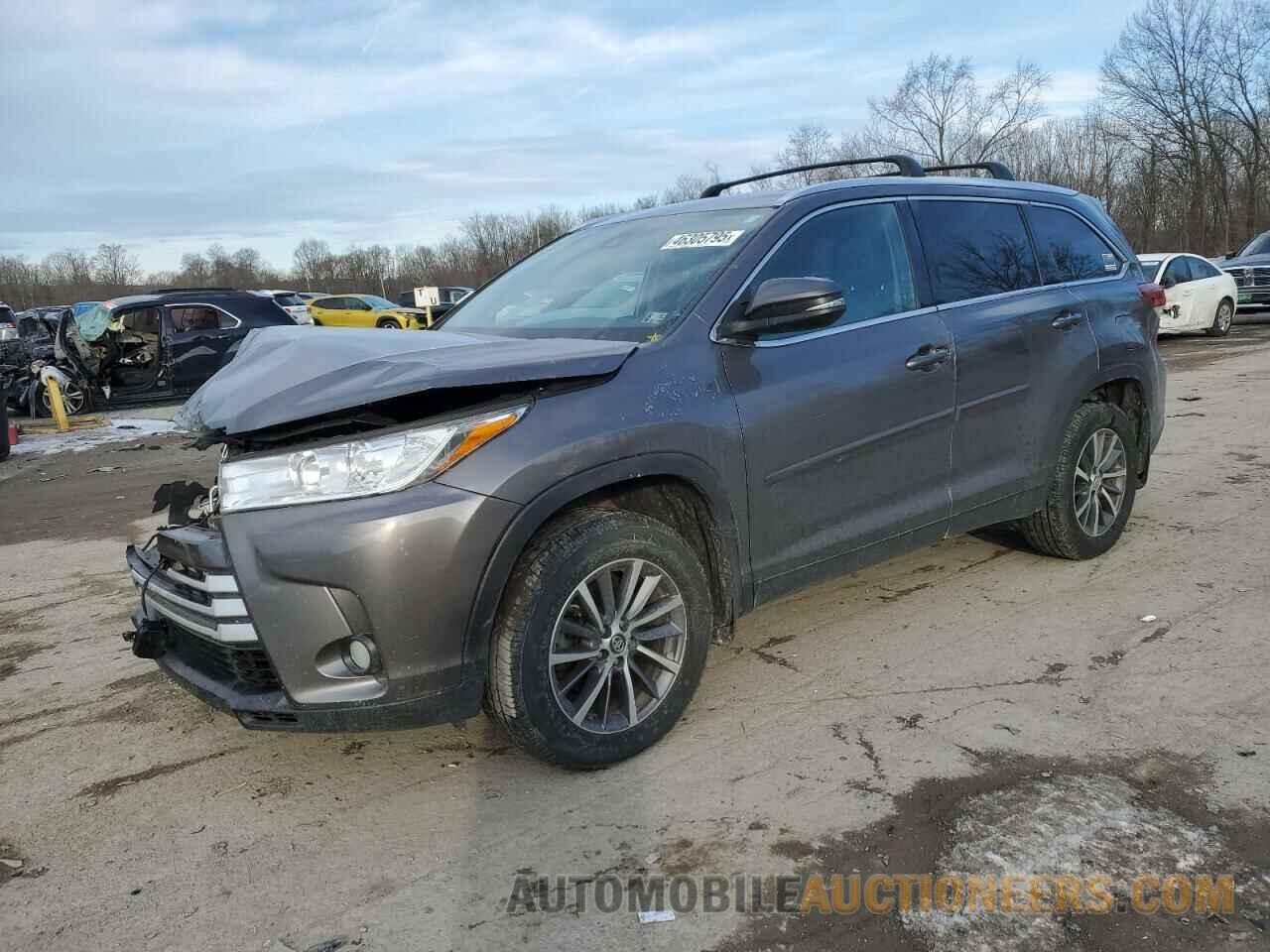 5TDJZRFH7KS920137 TOYOTA HIGHLANDER 2019