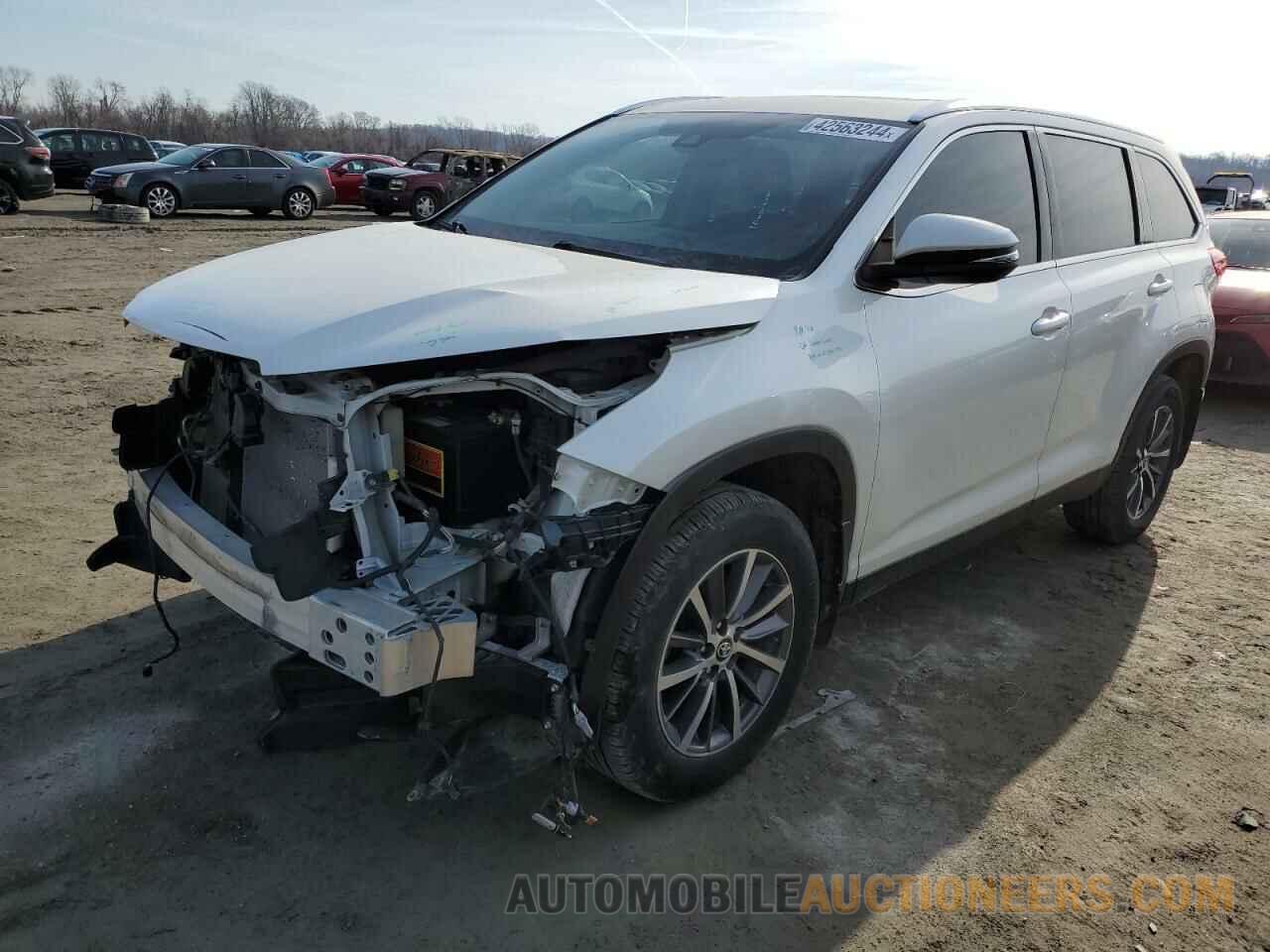 5TDJZRFH7KS954157 TOYOTA HIGHLANDER 2019