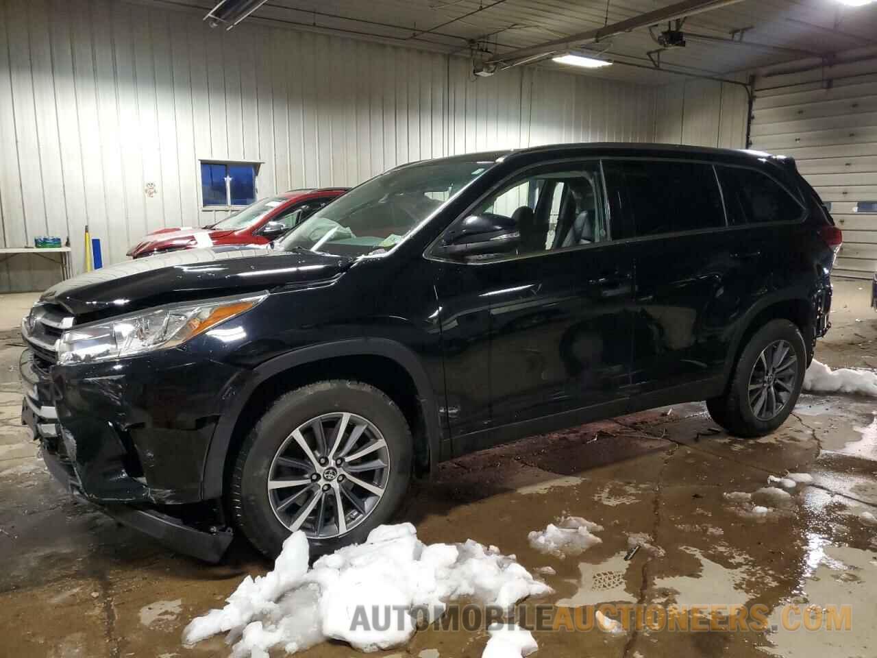 5TDJZRFH7KS958015 TOYOTA HIGHLANDER 2019