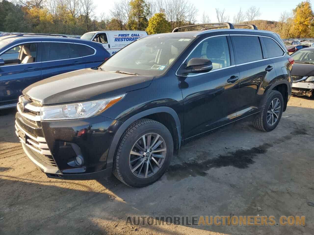 5TDJZRFH8HS363960 TOYOTA HIGHLANDER 2017