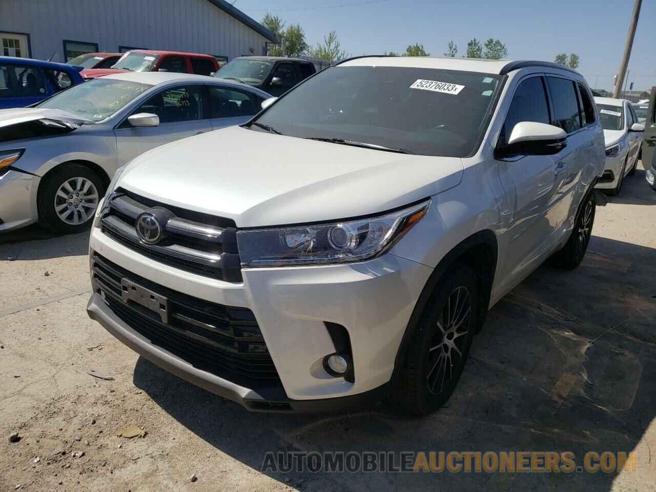 5TDJZRFH8HS383545 TOYOTA HIGHLANDER 2017