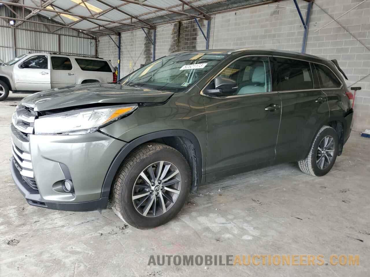 5TDJZRFH8HS385991 TOYOTA HIGHLANDER 2017