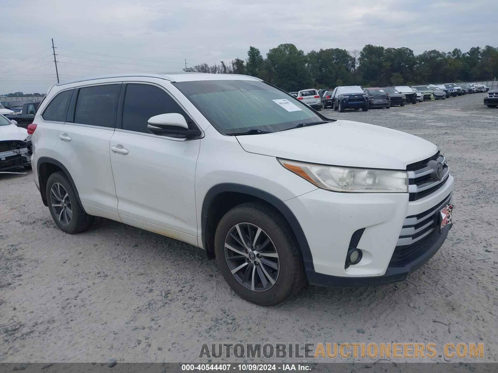 5TDJZRFH8HS389488 TOYOTA HIGHLANDER 2017