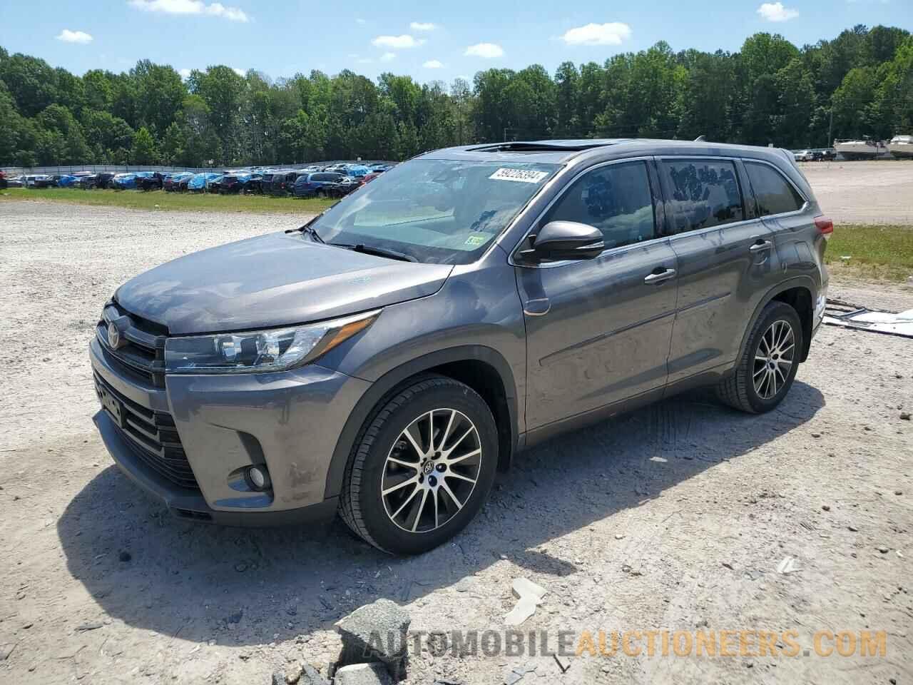 5TDJZRFH8HS391001 TOYOTA HIGHLANDER 2017