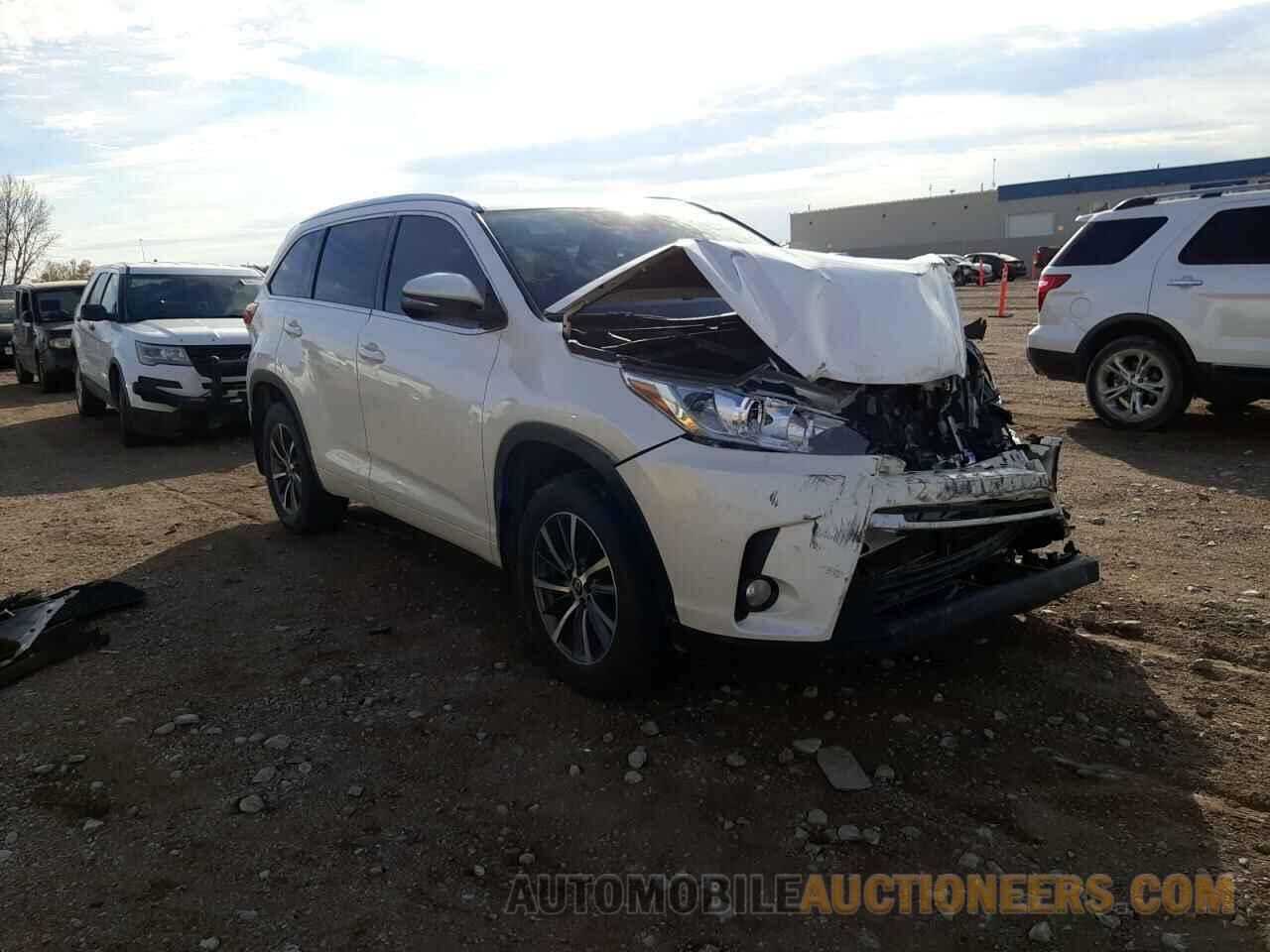 5TDJZRFH8HS399583 TOYOTA HIGHLANDER 2017