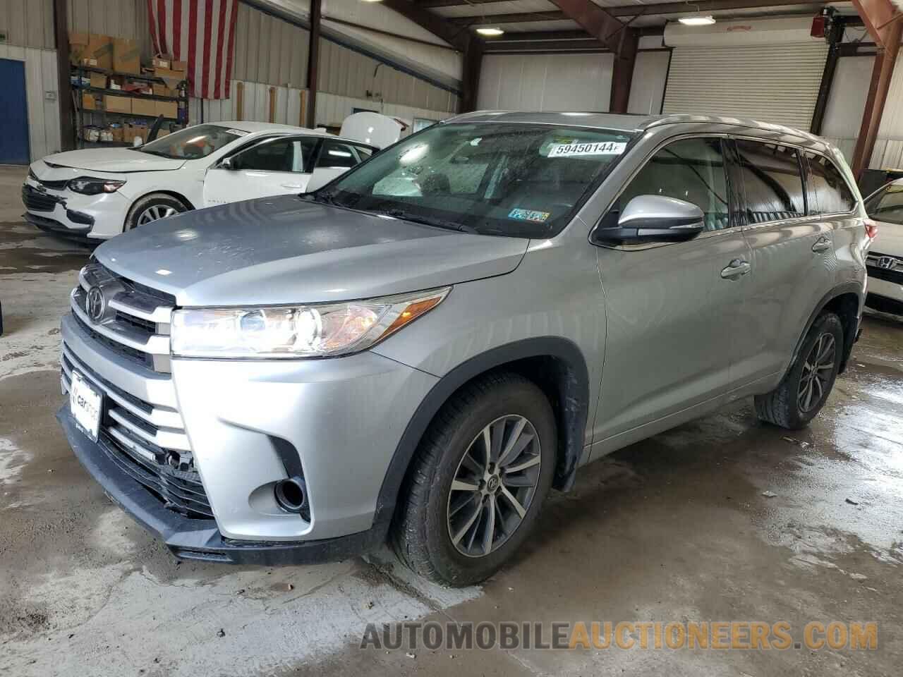 5TDJZRFH8HS449091 TOYOTA HIGHLANDER 2017