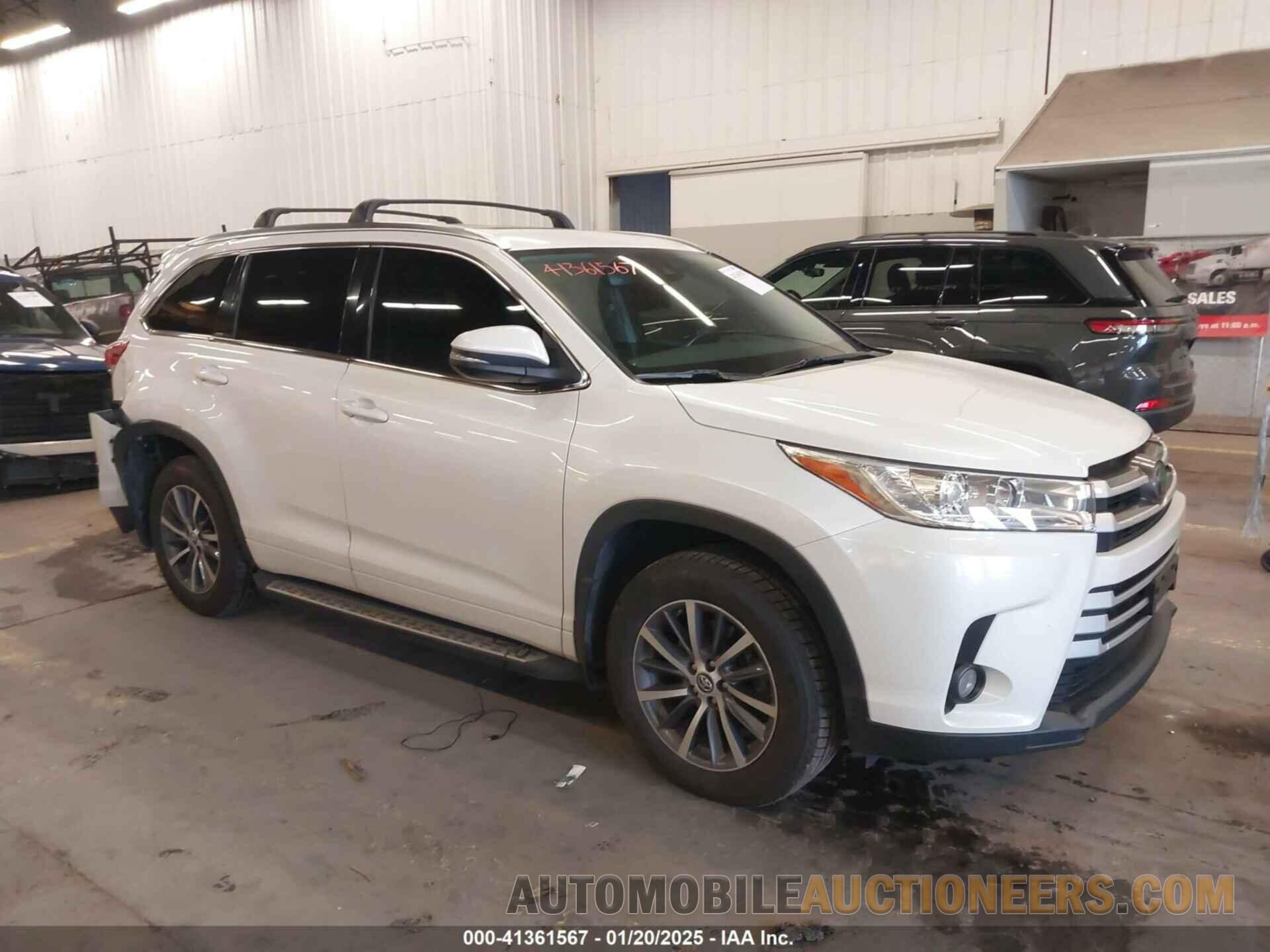 5TDJZRFH8HS457014 TOYOTA HIGHLANDER 2017