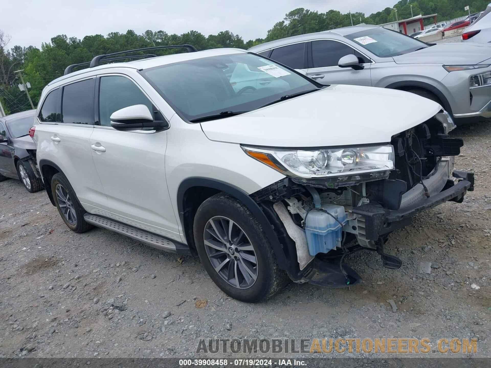 5TDJZRFH8HS514053 TOYOTA HIGHLANDER 2017