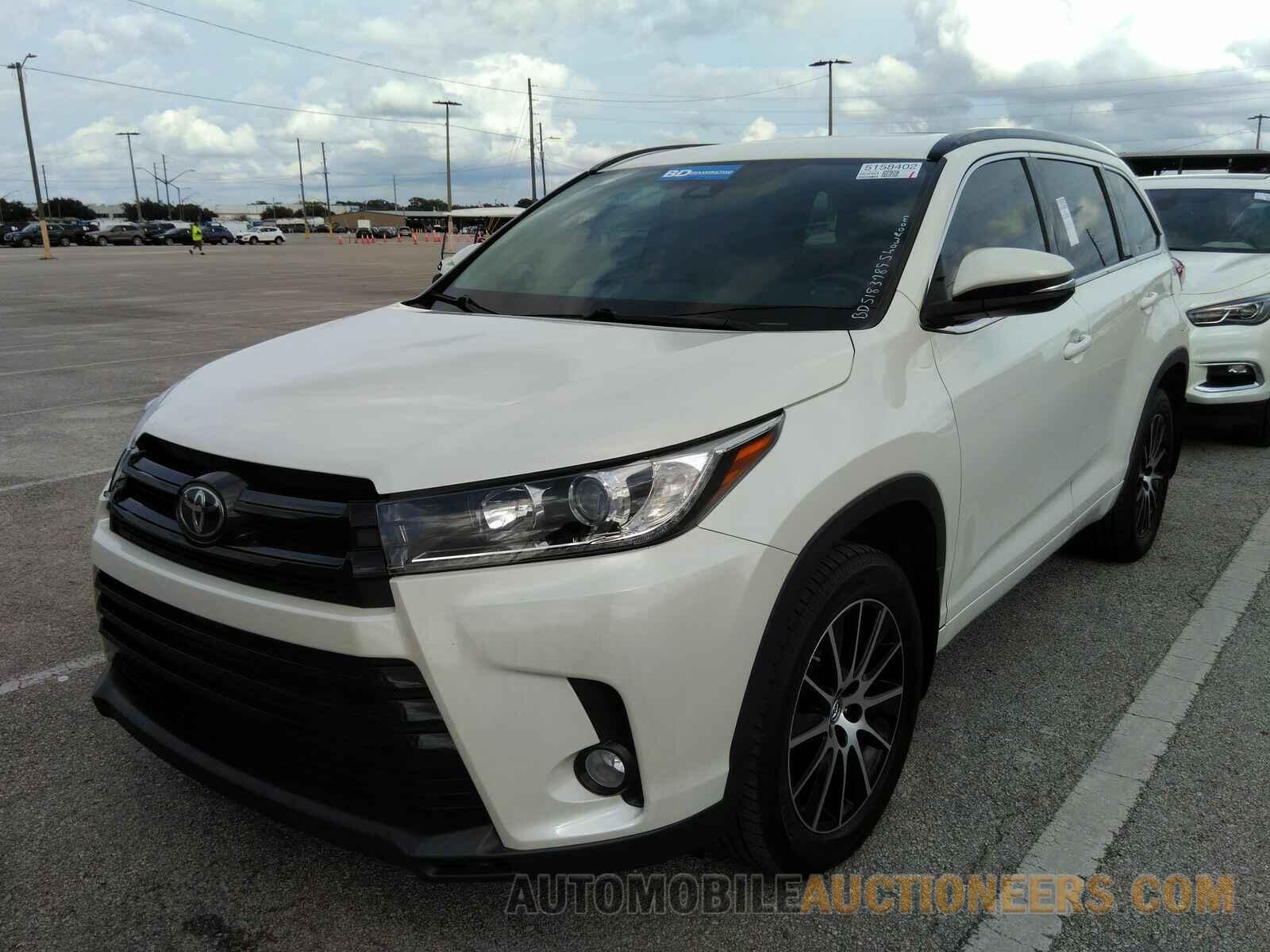 5TDJZRFH8HS517583 Toyota Highlander 2017