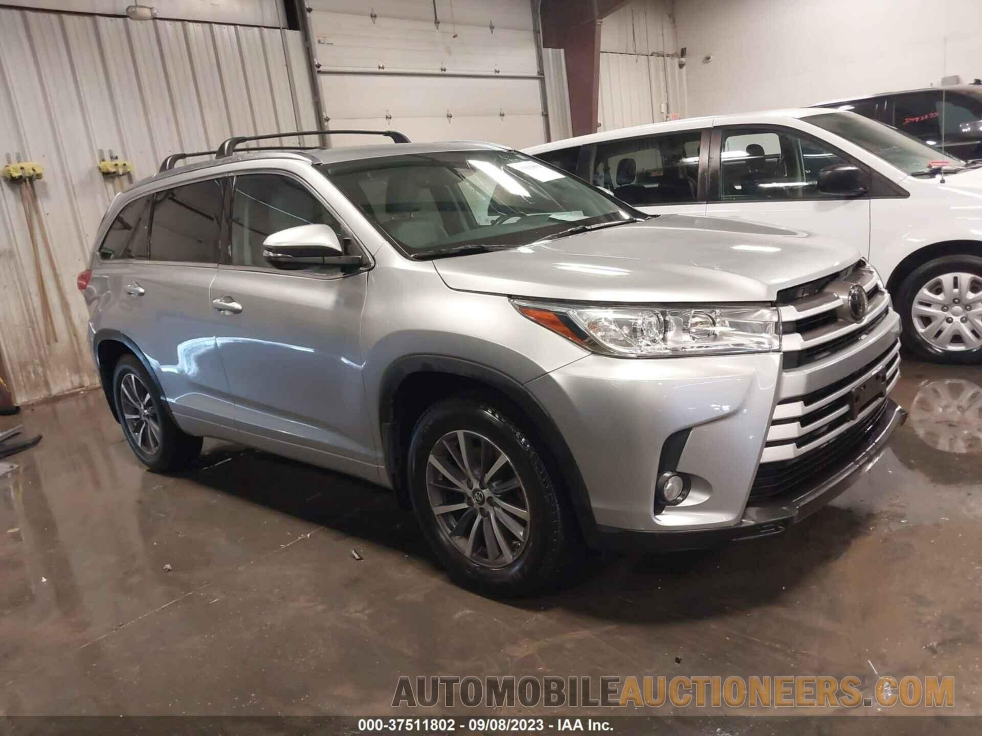 5TDJZRFH8HS521908 TOYOTA HIGHLANDER 2017