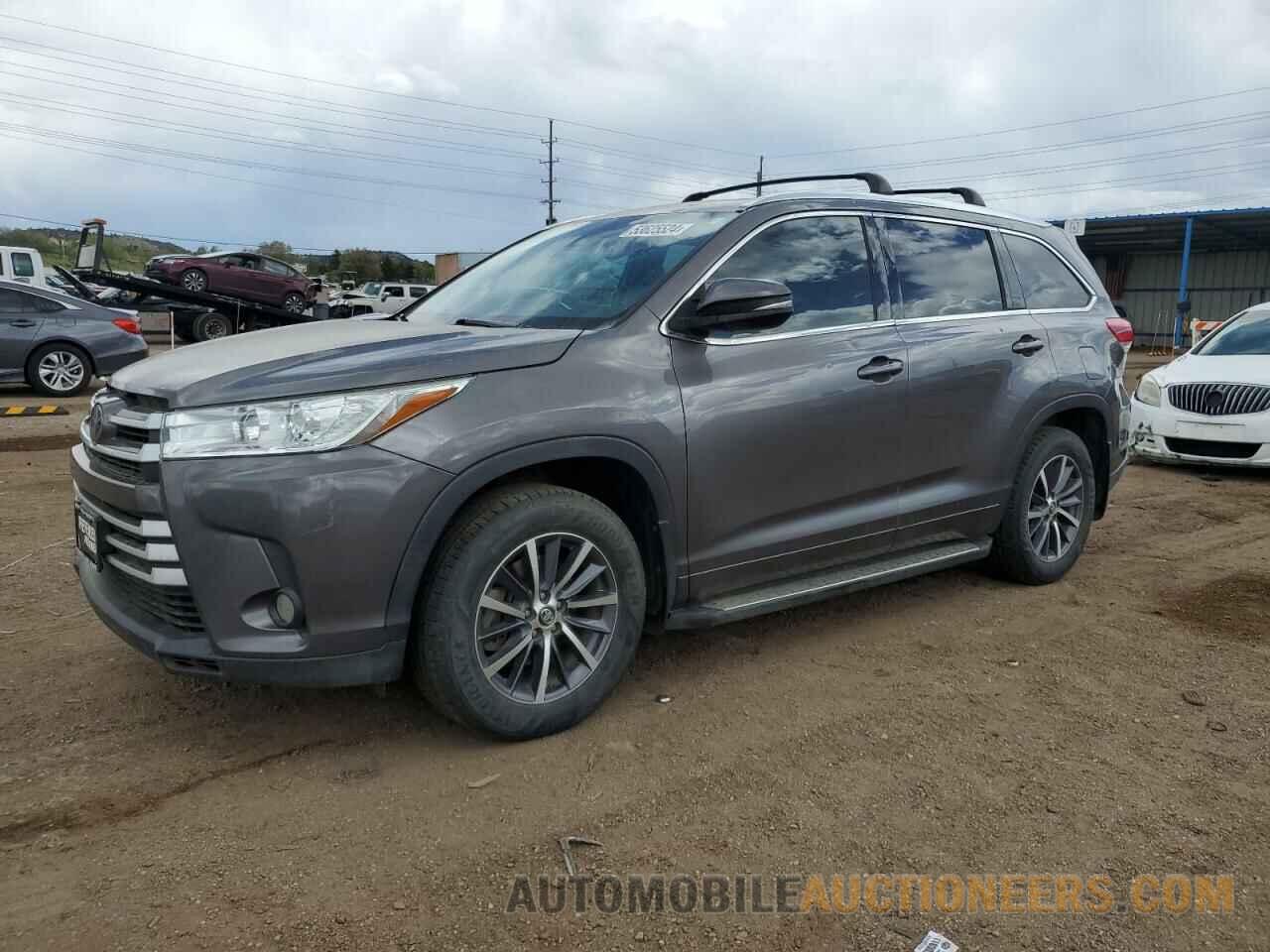 5TDJZRFH8JS485644 TOYOTA HIGHLANDER 2018