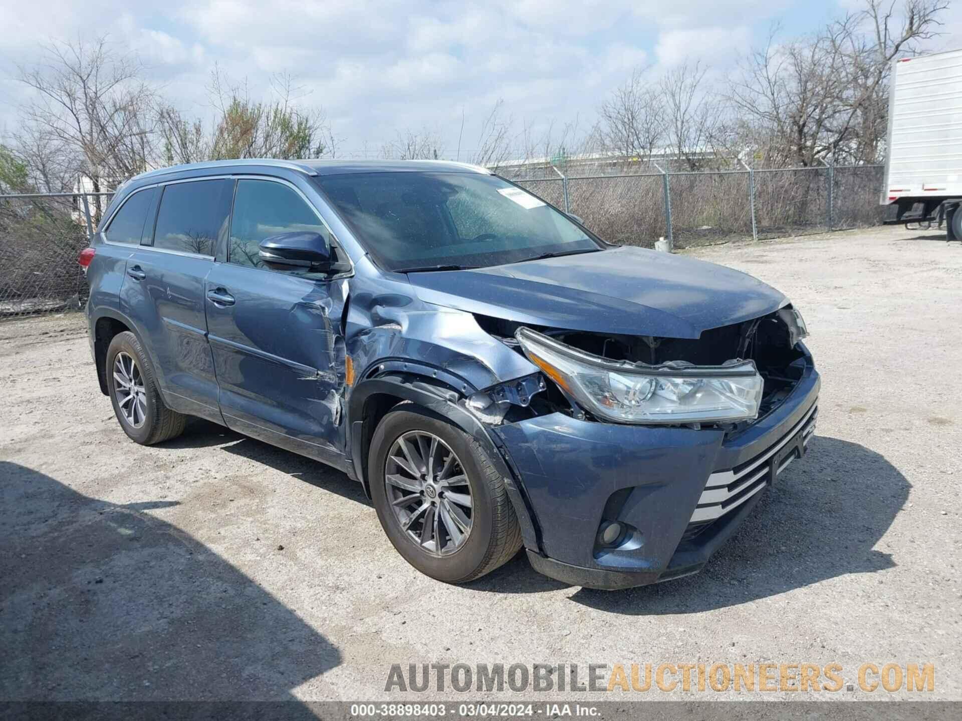 5TDJZRFH8JS492156 TOYOTA HIGHLANDER 2018