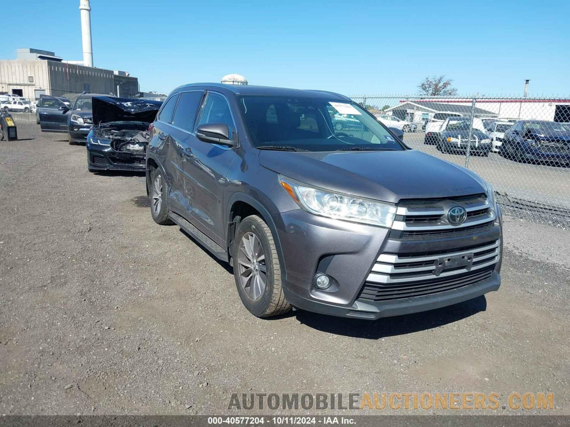 5TDJZRFH8JS532901 TOYOTA HIGHLANDER 2018