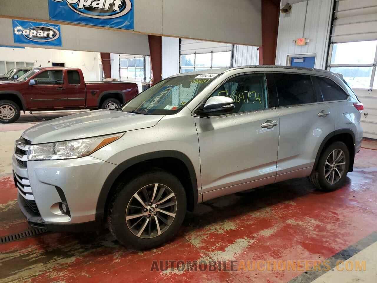 5TDJZRFH8JS536527 TOYOTA HIGHLANDER 2018