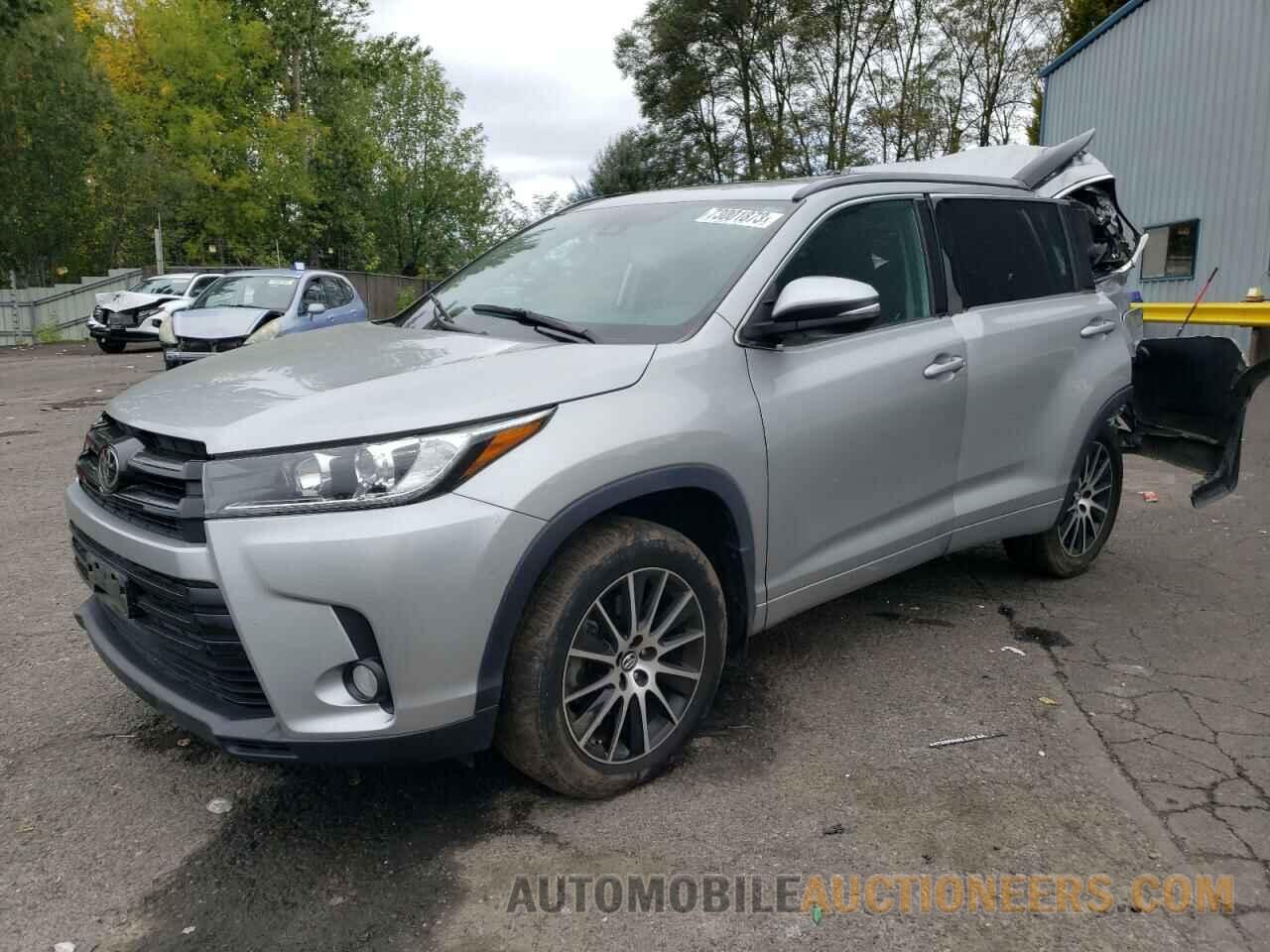 5TDJZRFH8JS539038 TOYOTA HIGHLANDER 2018