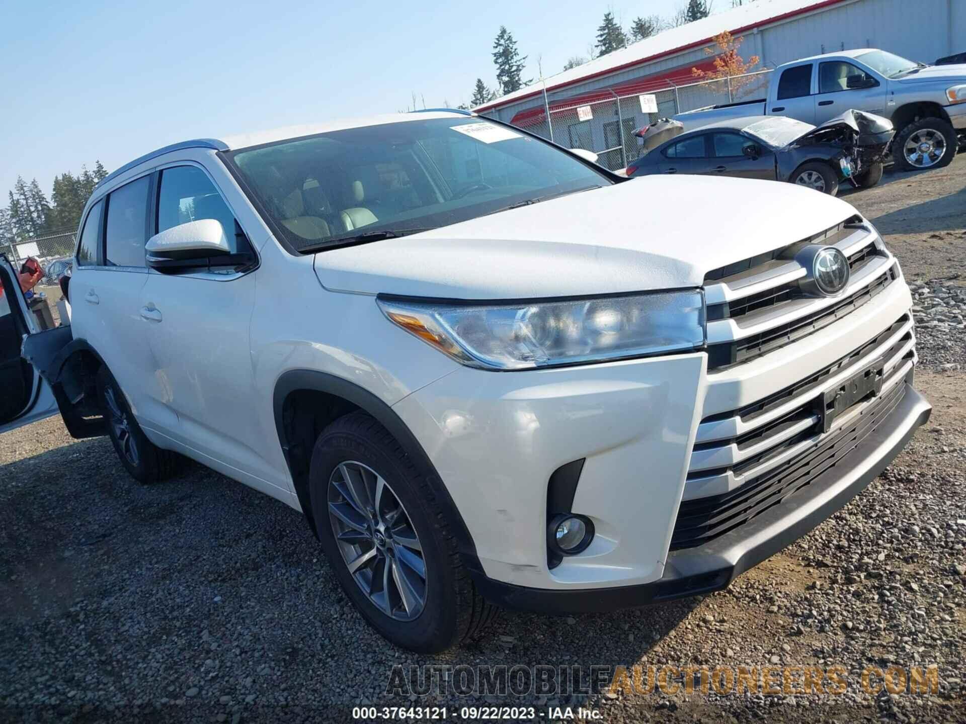 5TDJZRFH8JS555997 TOYOTA HIGHLANDER 2018