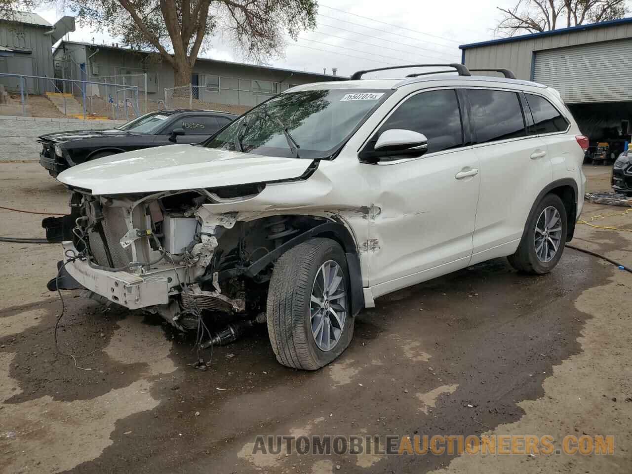 5TDJZRFH8JS558530 TOYOTA HIGHLANDER 2018