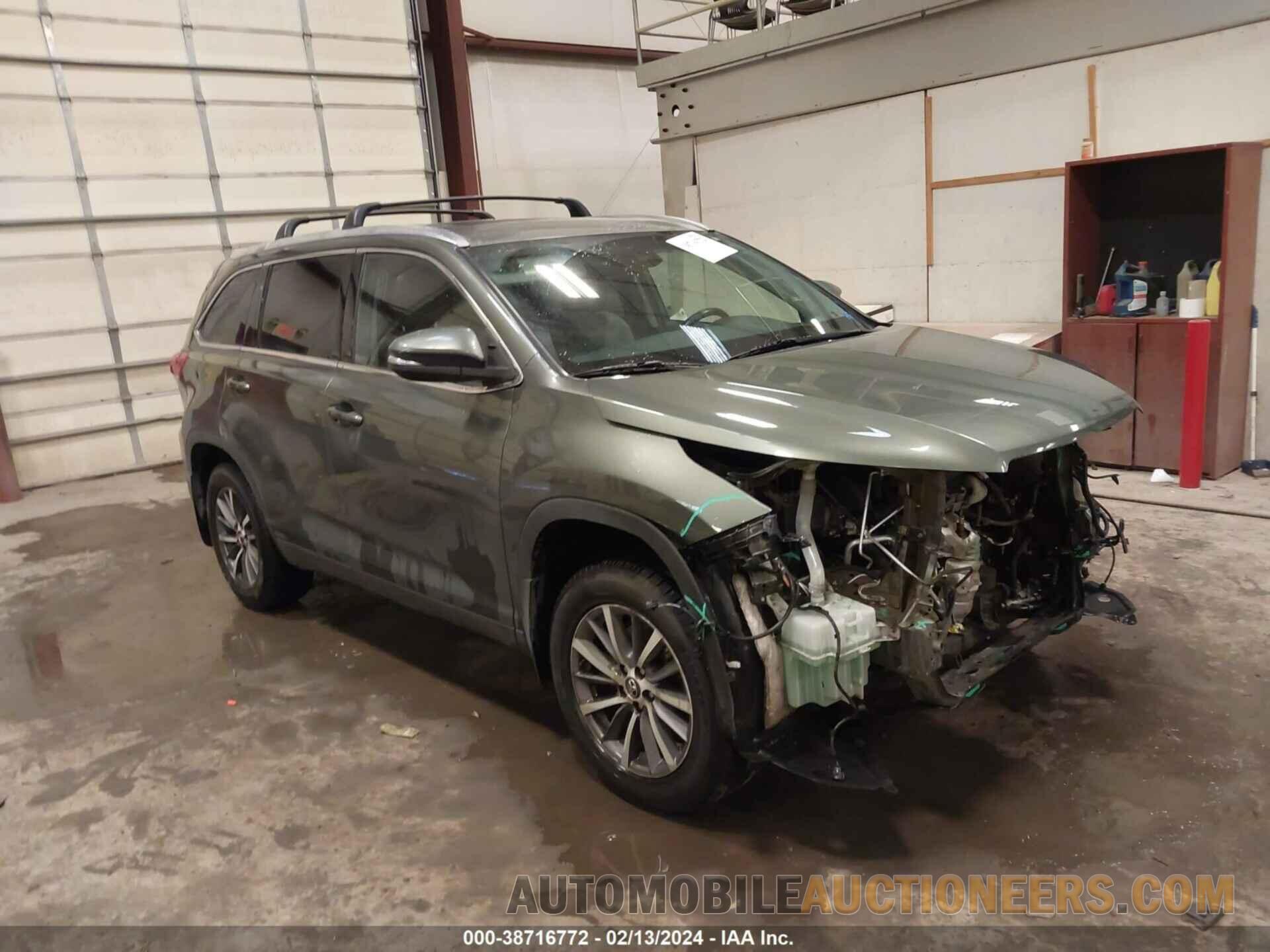 5TDJZRFH8JS814133 TOYOTA HIGHLANDER 2018