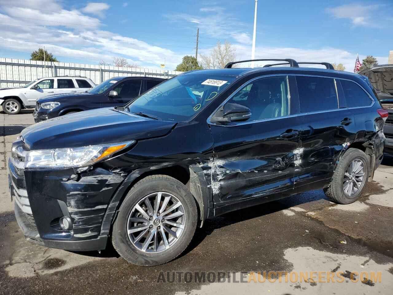 5TDJZRFH8JS814956 TOYOTA HIGHLANDER 2018