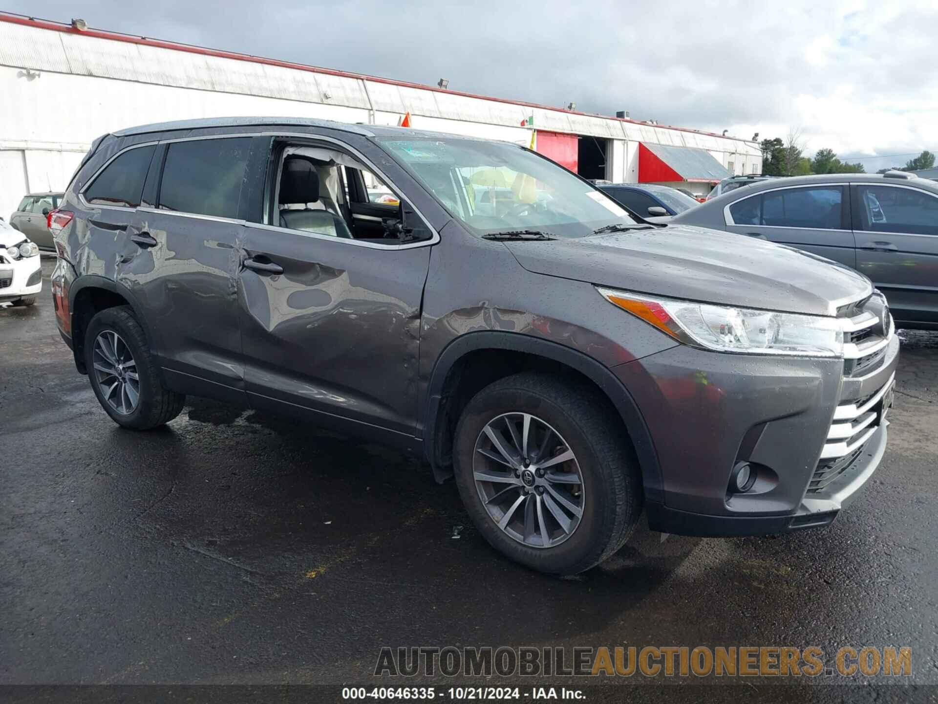 5TDJZRFH8JS818991 TOYOTA HIGHLANDER 2018