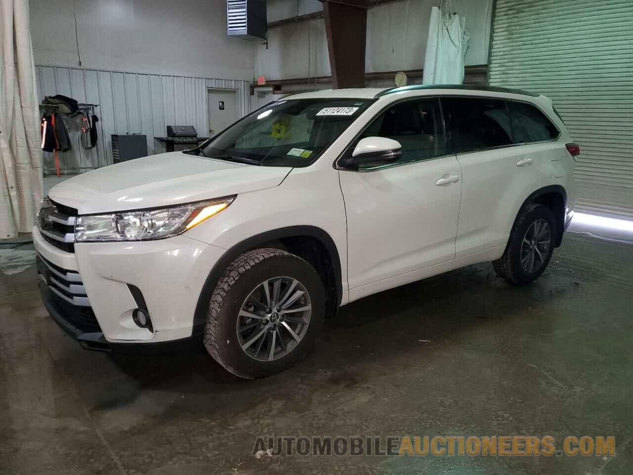 5TDJZRFH8JS849173 TOYOTA HIGHLANDER 2018