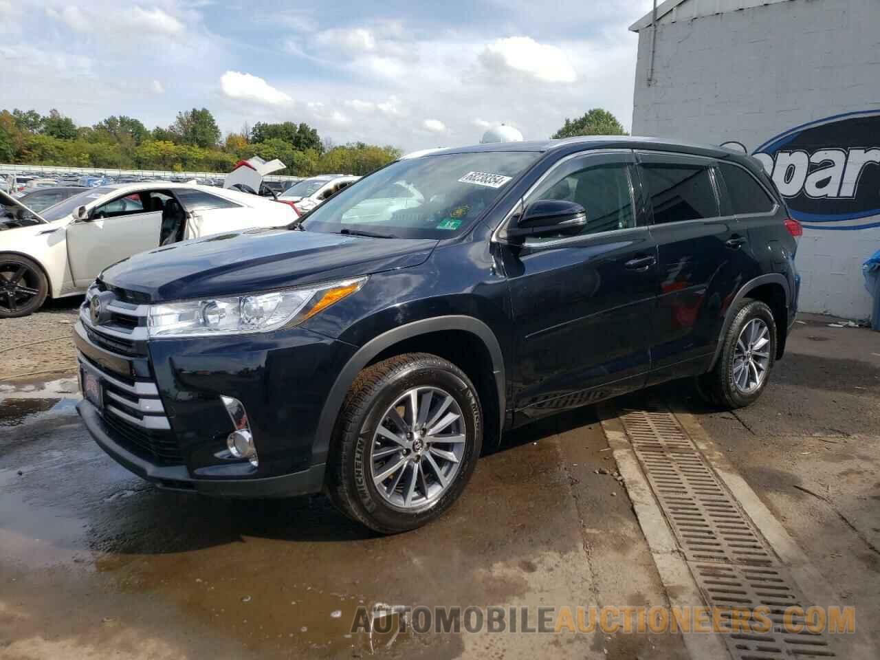 5TDJZRFH8JS870749 TOYOTA HIGHLANDER 2018