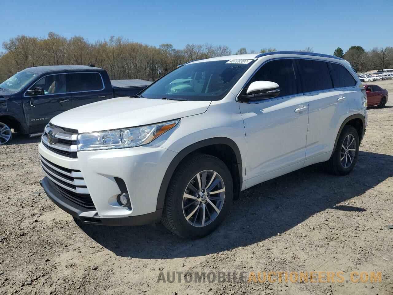 5TDJZRFH8JS876874 TOYOTA HIGHLANDER 2018