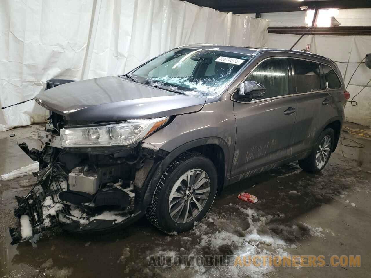 5TDJZRFH8JS905600 TOYOTA HIGHLANDER 2018