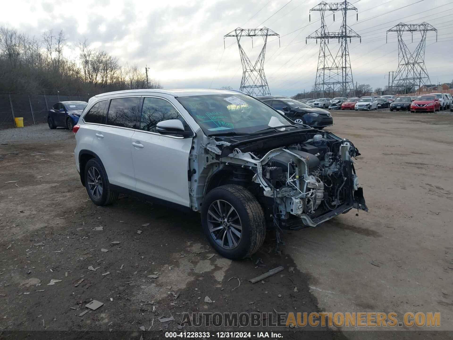 5TDJZRFH8KS587463 TOYOTA HIGHLANDER 2019