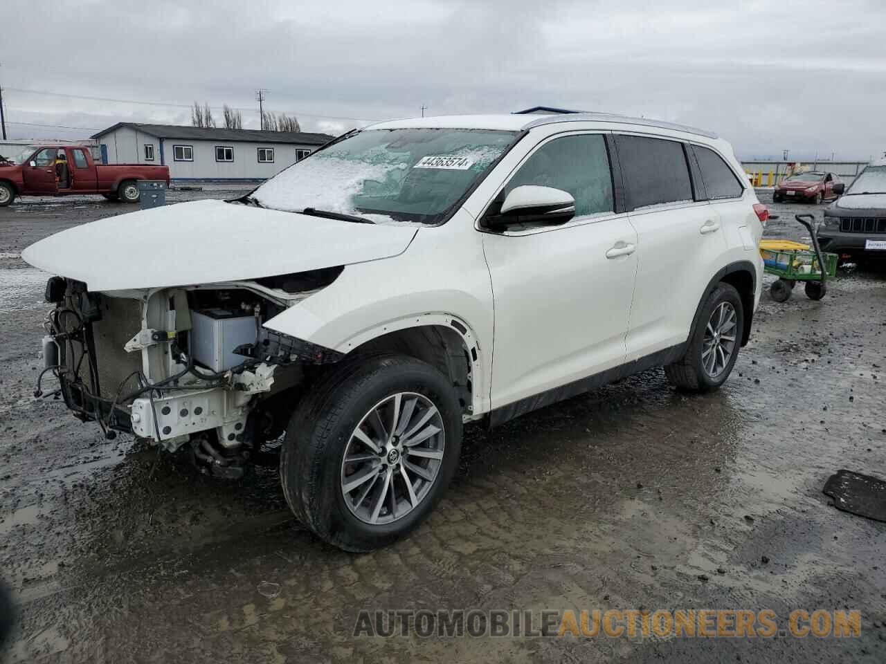 5TDJZRFH8KS588306 TOYOTA HIGHLANDER 2019