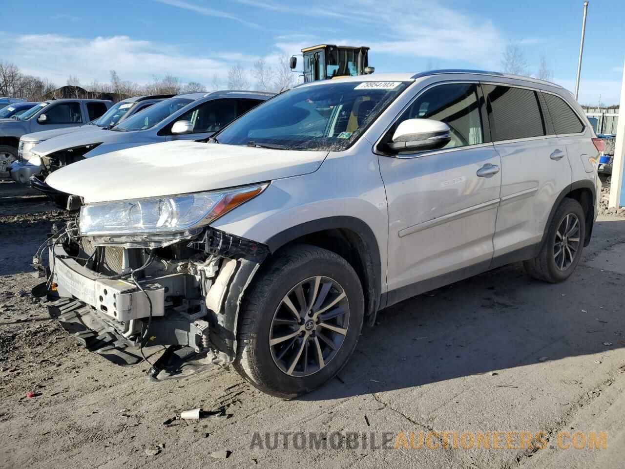 5TDJZRFH8KS597104 TOYOTA HIGHLANDER 2019