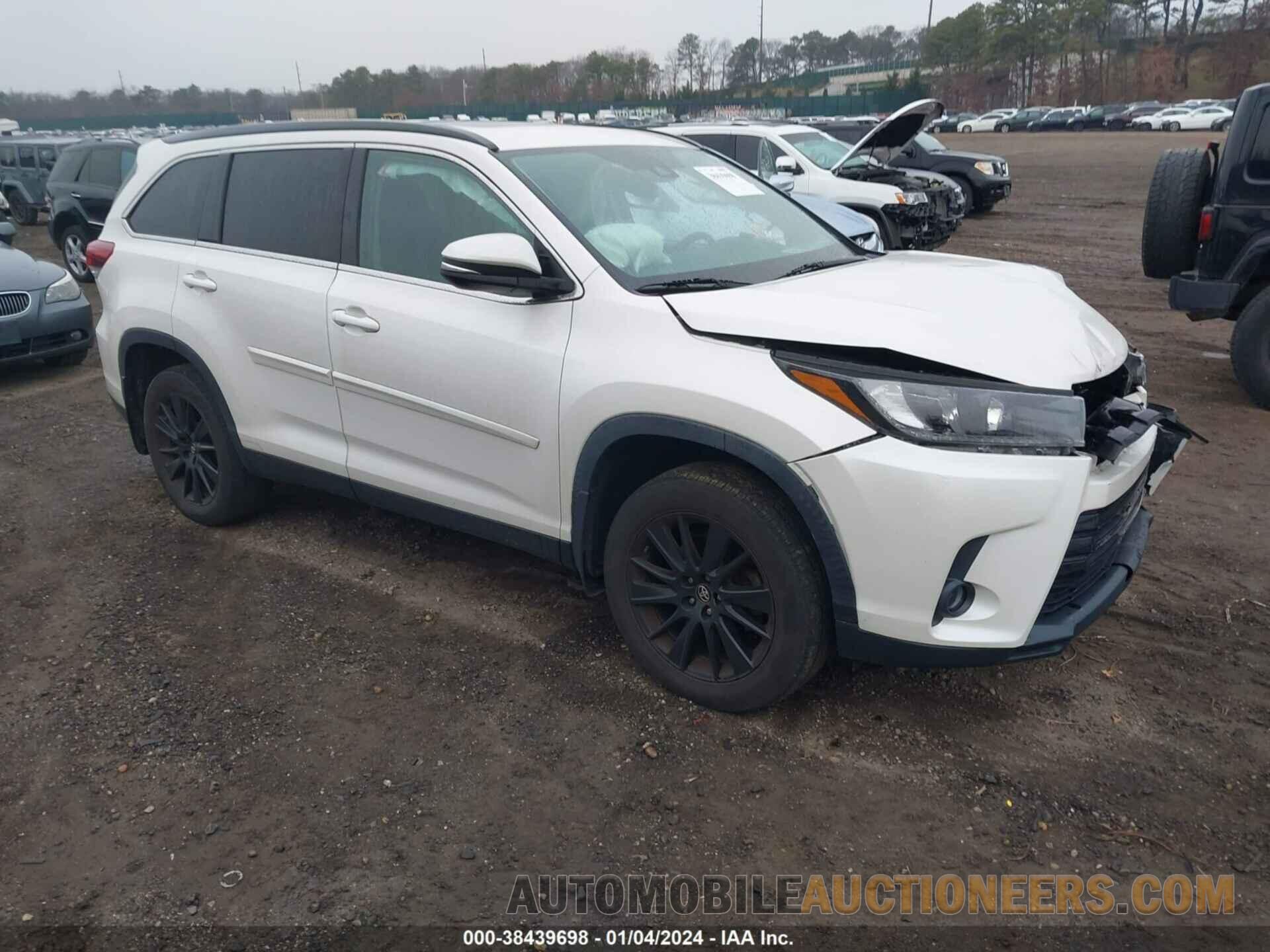 5TDJZRFH8KS600132 TOYOTA HIGHLANDER 2019